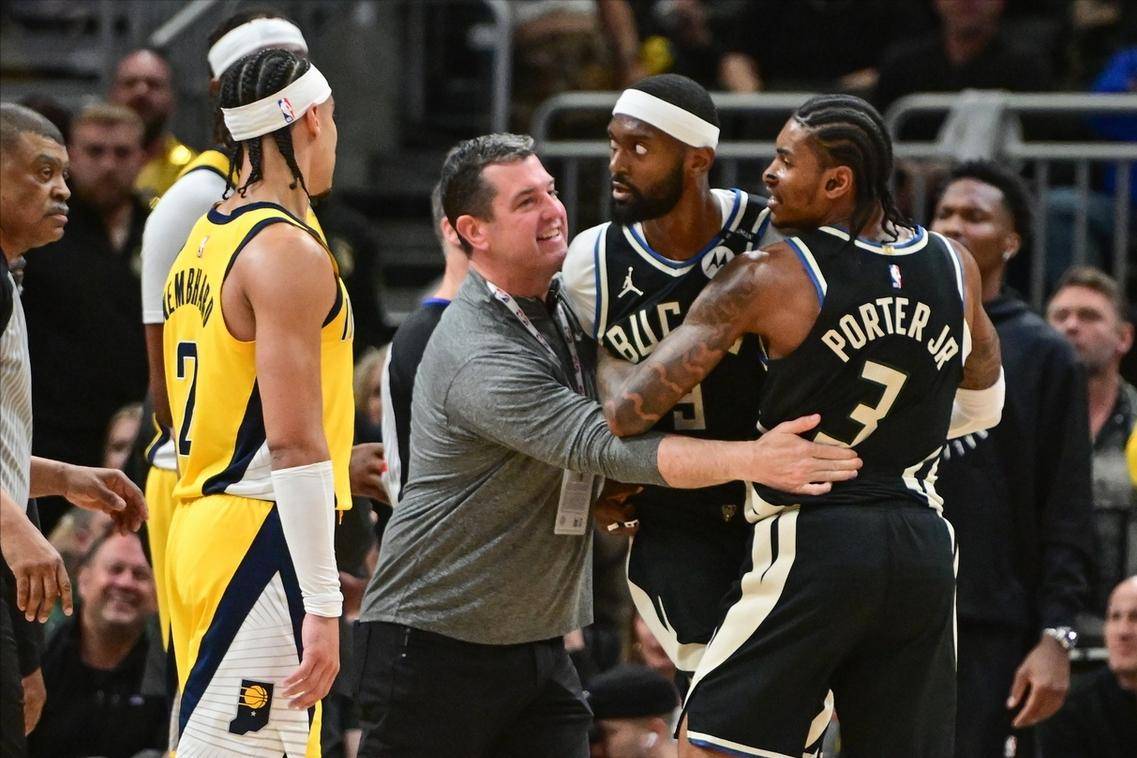 雄鹿主场落败，球员寻找反击之道