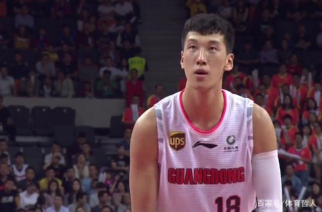 爵士内线悍将独得20板，助队获胜的简单介绍