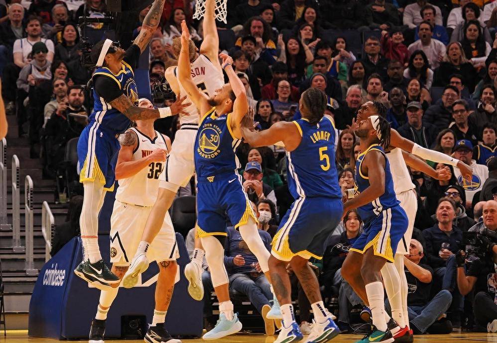 关于阿根廷男篮血洗掘金，库里统治全场的信息