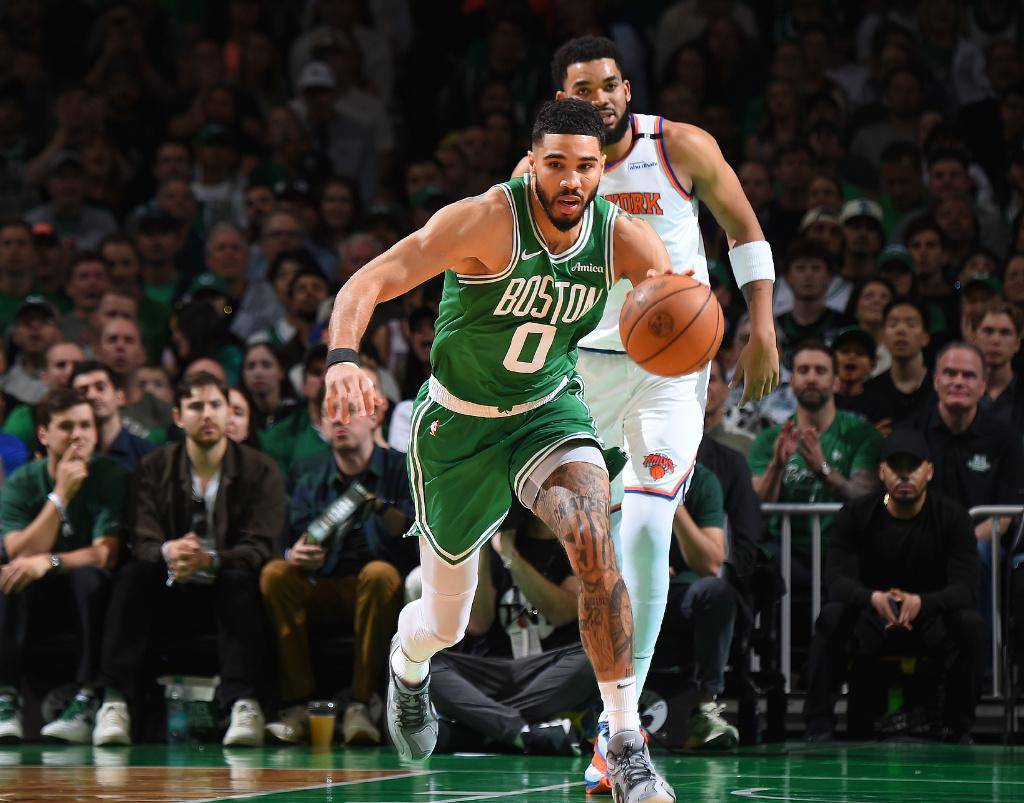 尼克斯逆转掘金，赢得惊险胜利