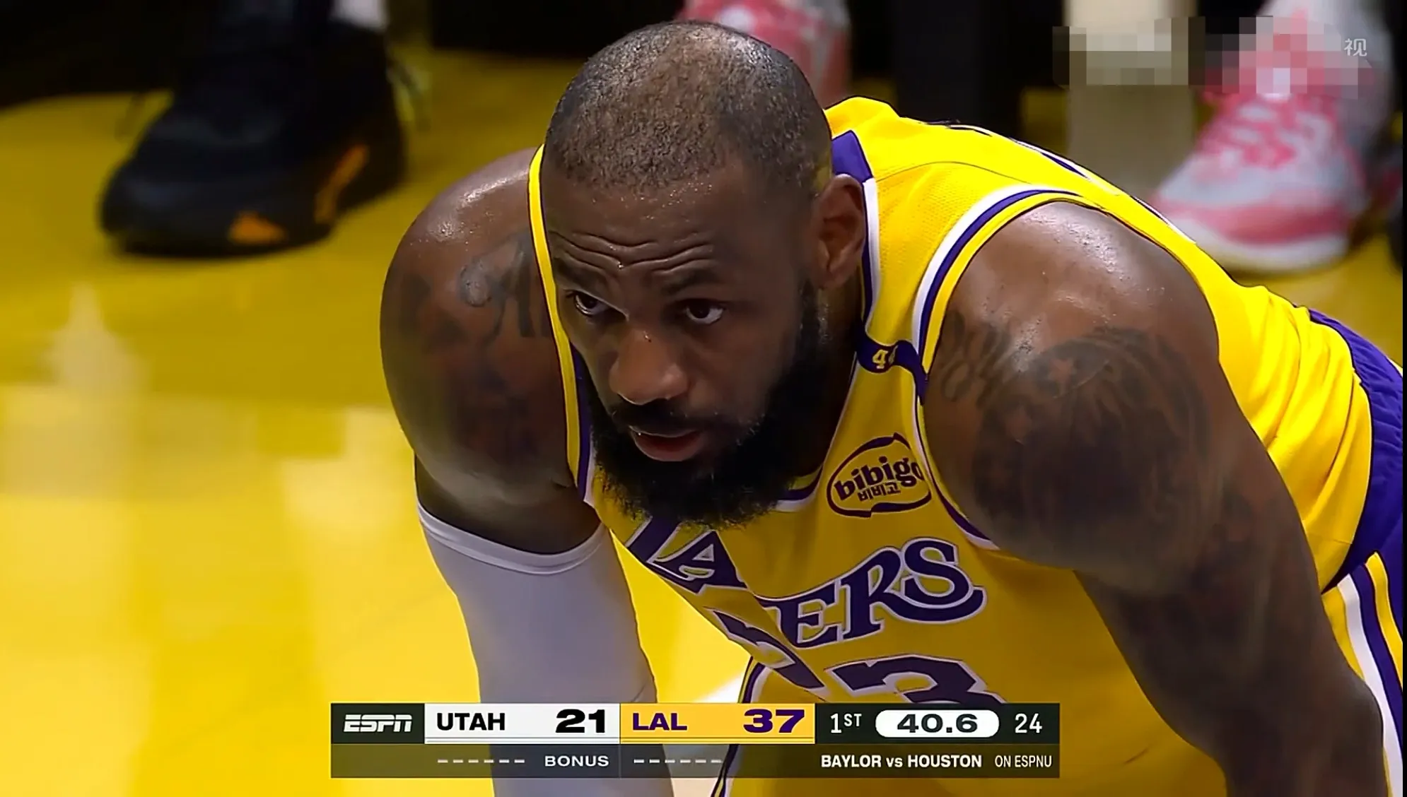 湖人客场擒下骑士，詹姆斯发威