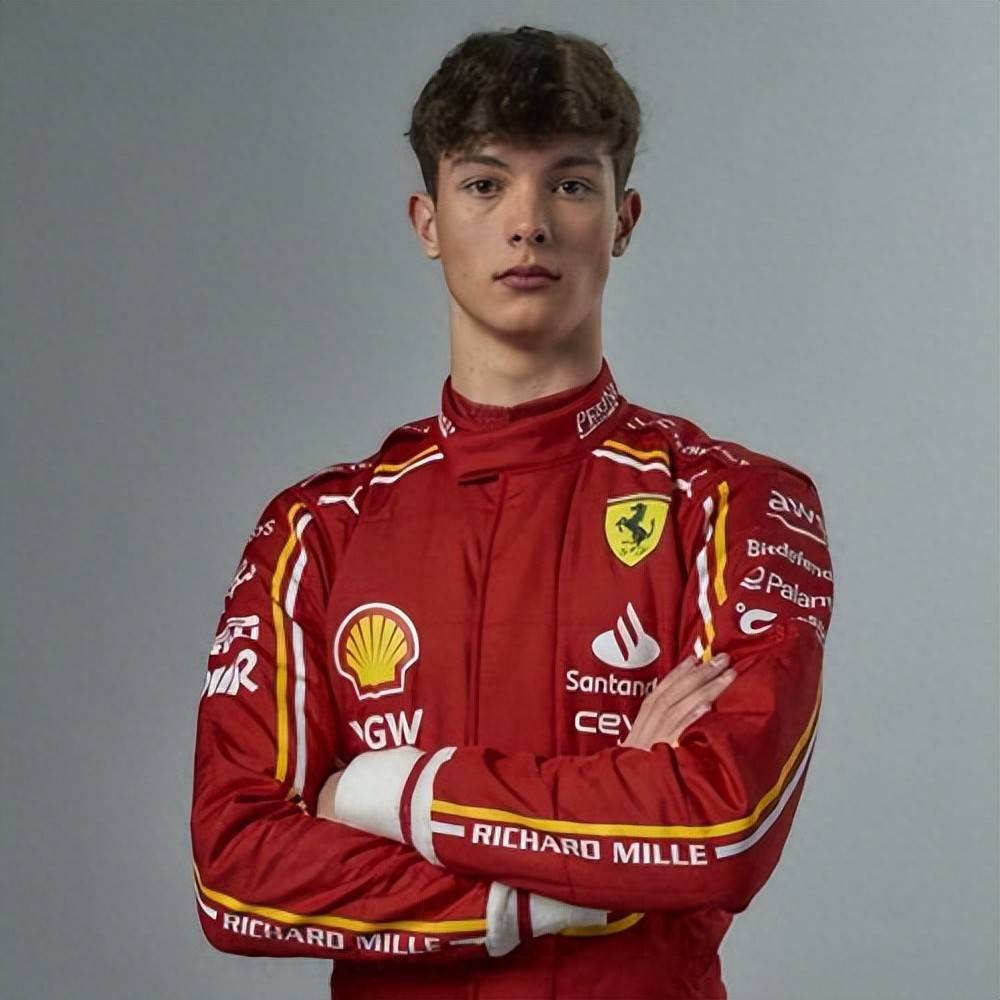 索伯车队绝杀哈斯车队，皮亚斯特里扛起全队