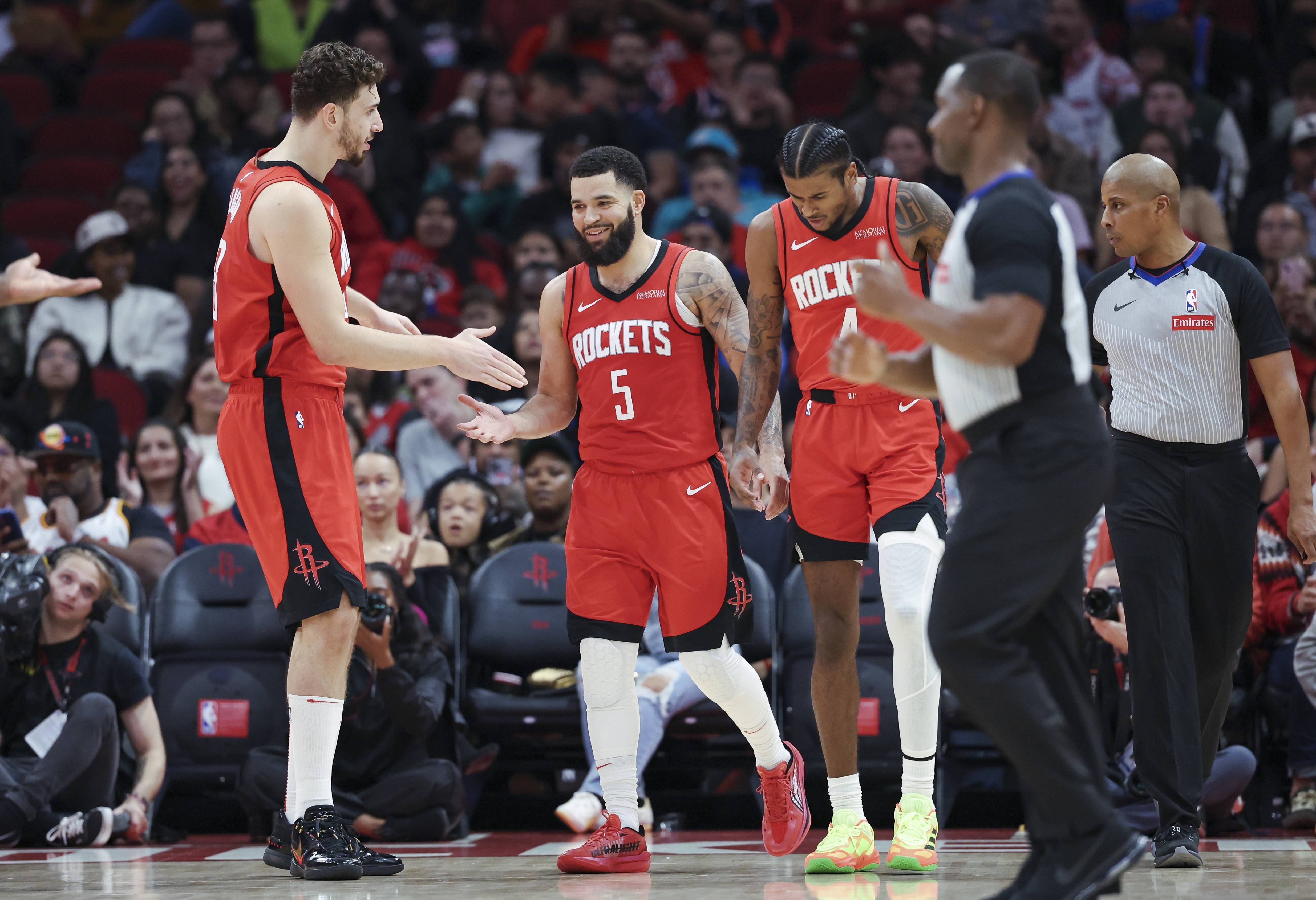 开云体育在线-吉林队险胜深圳队，范弗利特扛起全队