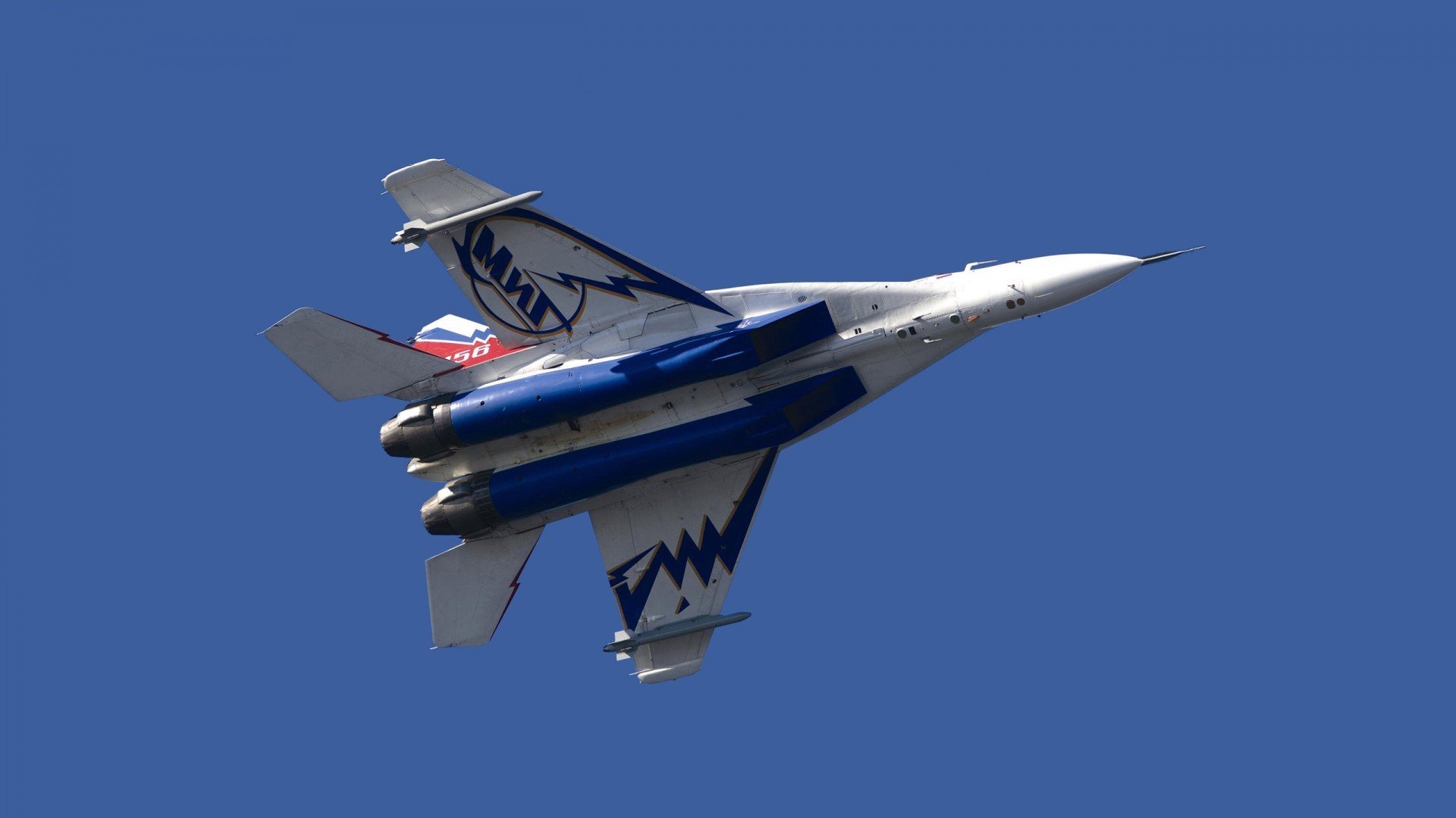 解密锡安与新疆队的攻防博弈，现代篮球的战术交锋